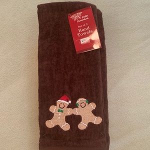 NWT Set of 2 Christmas Hand Towels